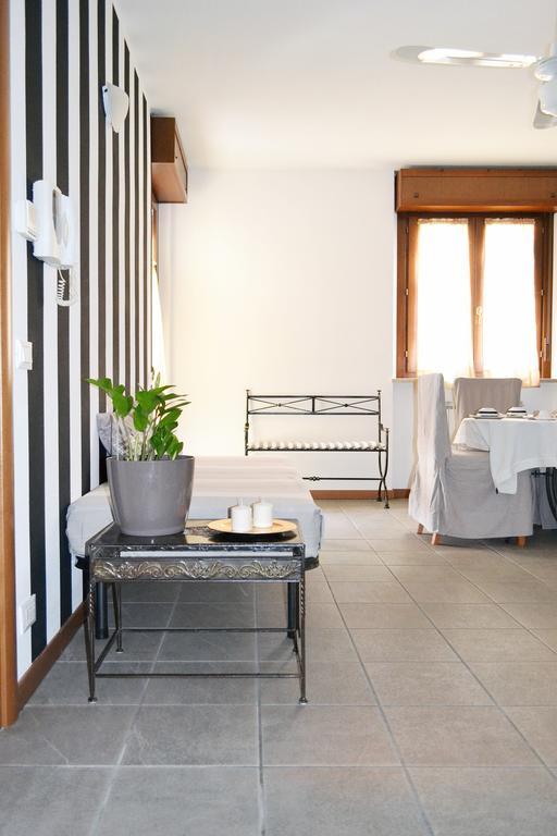 Apartment Il Fiore Bergamo Zimmer foto