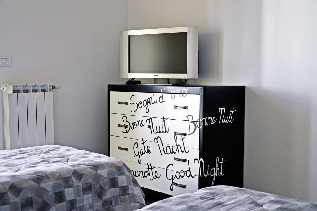 Apartment Il Fiore Bergamo Zimmer foto